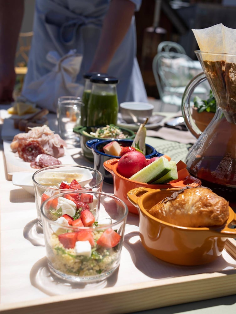 AMA Frühstück Rote Wand