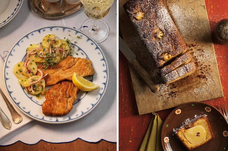 Gebackene Karpfenschnitzel mit Kartoffelsalat, Schnittlauch, roten Zwiebelringen, Kresse und einer Zitronenspalte auf einem Teller angerichtet. Ein Kastenkuchen mit einer ganzen Birne im Teig versteckt, der Kuchen steht auf einem Holzbrett und ist zum Teil aufgeschnitten. Ein Stück Kuchen liegt auf einem braunen Teller und man sieht darin eine Birne im Längsschnitt.