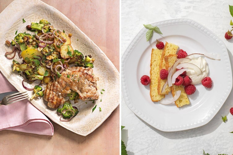 Auf einem länglichen Teller angerichtetes gebratenes Stück Fleisch mit einem Kartoffelgröstel mit Zwiebel, Nüssen, Brokkoli. Am Zeiten Teller liegen drei dünne Streifen heller Kuchen mit frischen Himbeeren, Kokosstreifen und einem Tupfer Kokoscreme.