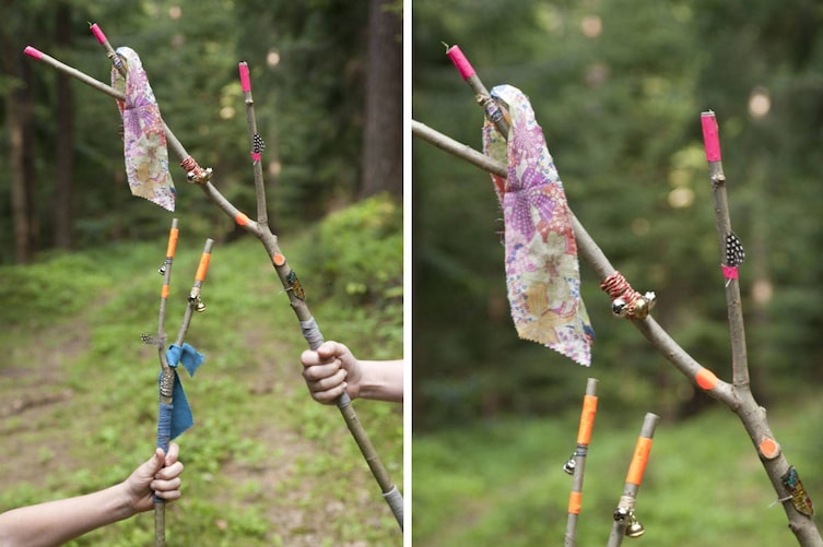 Wanderstecken, Wanderstock für Kinder mit Stoffbändern, Federn, Glöckchen