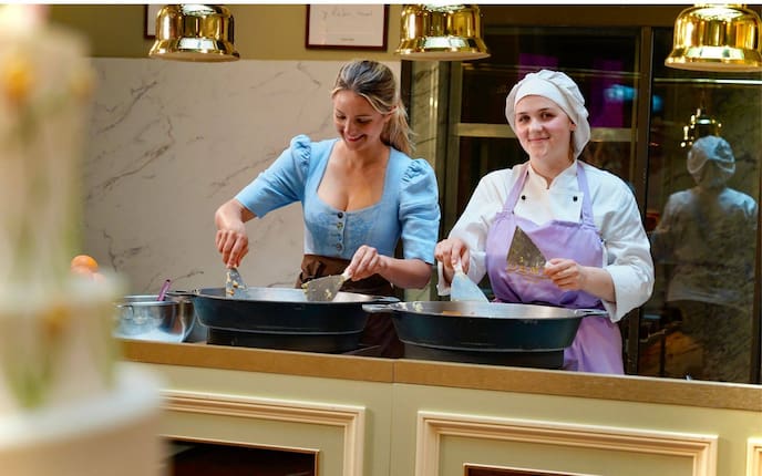 Hofzuckerbäckerei Demel, Paula Bründl, Paula Hartung, Kaiserschmarrn