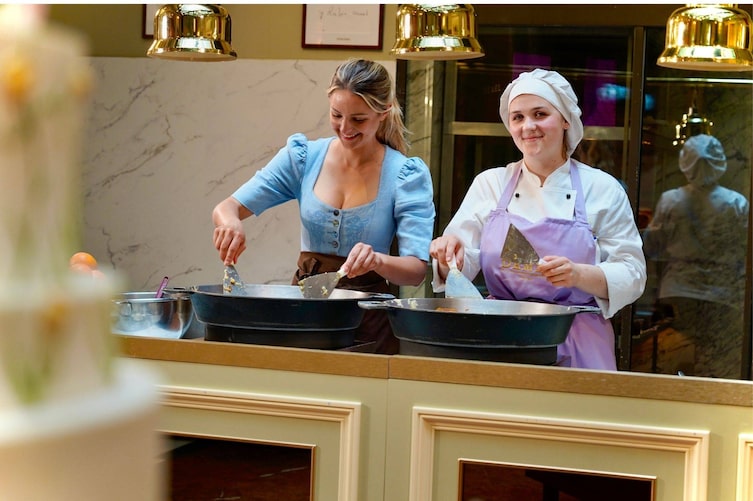 Hofzuckerbäckerei Demel, Paula Bründl, Paula Hartung, Kaiserschmarrn