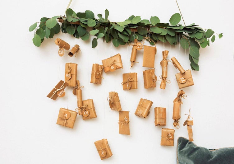 Backpapier, Eukalyptuszweige, Ast, Geschenke, Adventskaleder selber machen, basteln