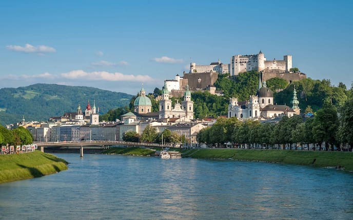 Salzburger Altstadt mit Salzach Fluss