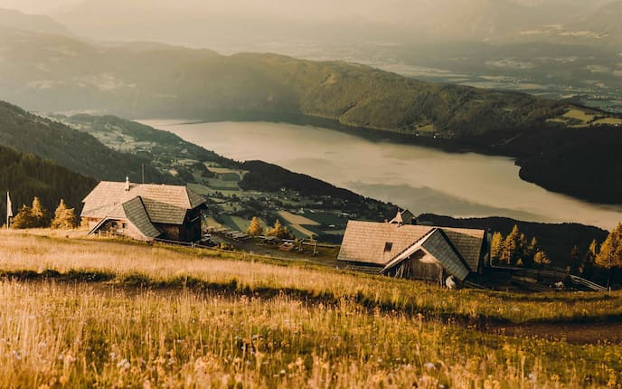 Ausflüge, Wirtshaus, Alexanderhütte und Sennerei, Ausblick auf den Millstätter See, Kärnten