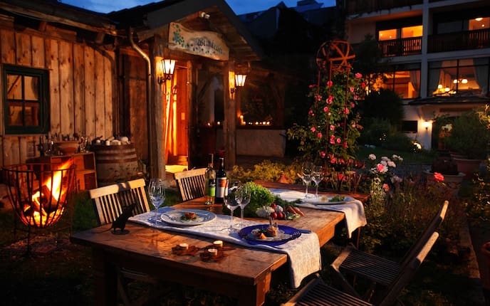 Ausflüge, Wirtshaus, Hotel Bärnsteinhof, Gastgarten, Aigen im Mühlkreis, Oberösterreich