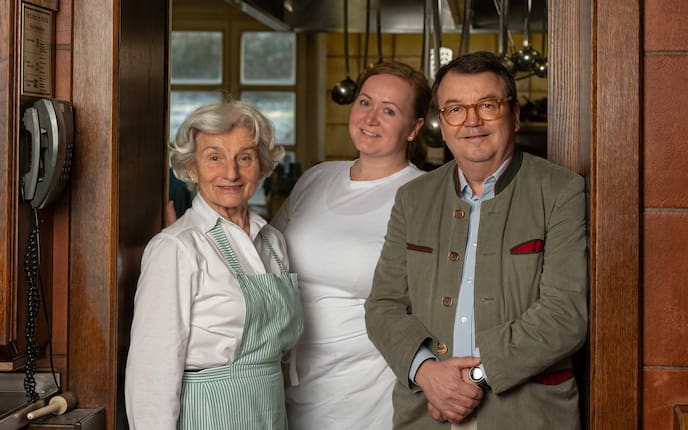 Wirtshaus, Gasthof Klinger, Gaspoltshofen, Hedi und Willi Klinger, Eva Sterrer, Oberösterreich