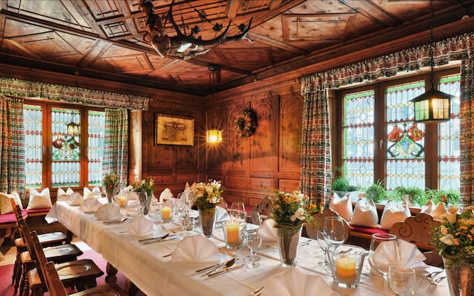 Ausflüge, Wirtshaus, Gasthof Isserwirt, Stube, Lans, Tirol