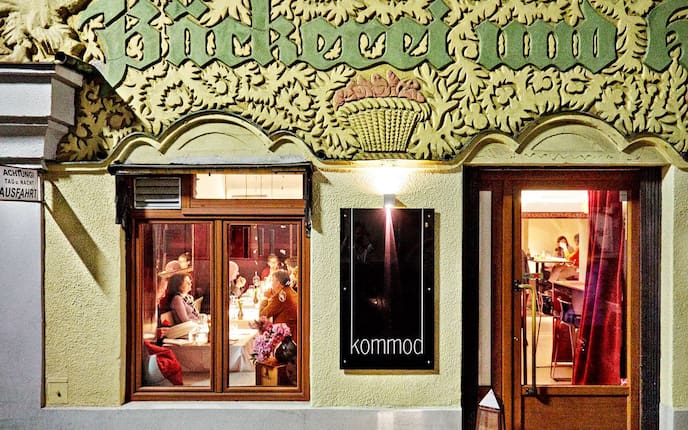 Ausflüge, Wirtshaus, Kommod, Außenansicht, Wien