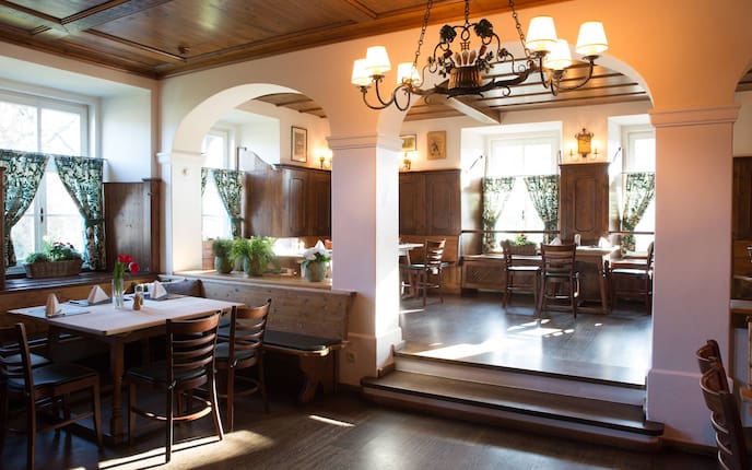 Ausflüge, Wirtshaus, Paracelsusstube, Stube, Salzburg