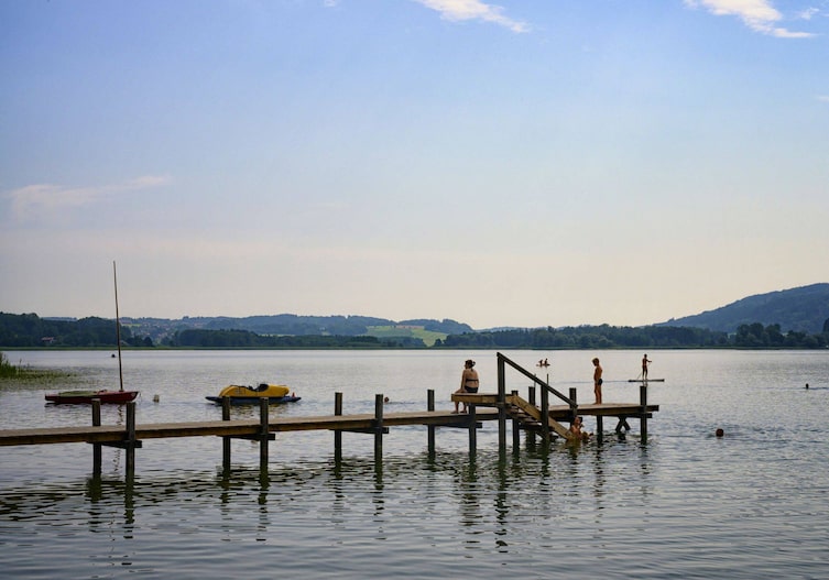 Blick über den Siemssee in Bayern
