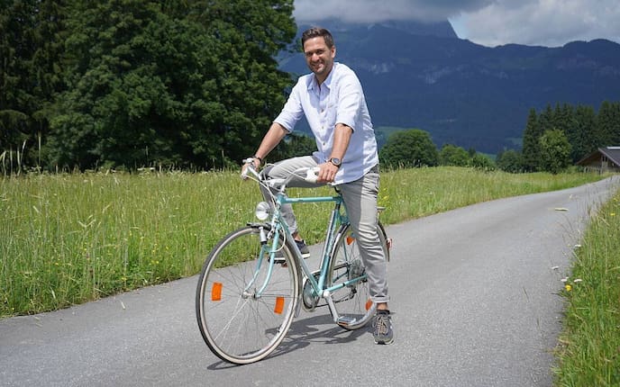 Heimatleuchten, Moderator Richard Deutinger, St. Johann, Tirol