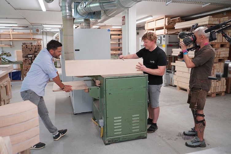 Schleifen für den Harfenbau