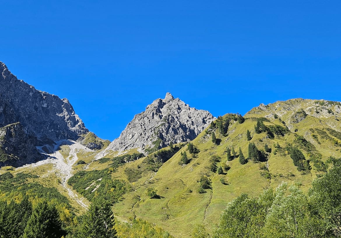 Rundwanderung durchs Gemsteltal