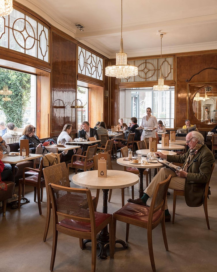 Ein Blick ins Café Bazar in Salzburg (Foto: Mirco Taliercio)