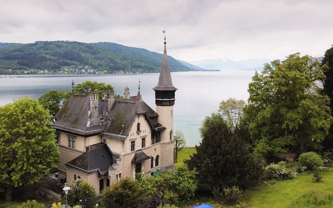 Aussicht auf die Villa Paulick am Attersee