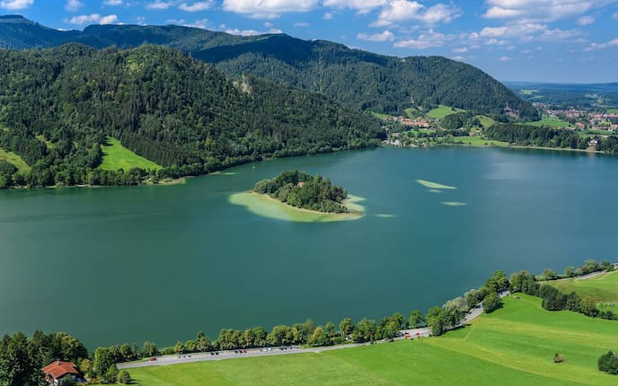 Ausflug, Schliersee, Blick über den Schliersee in Bayern