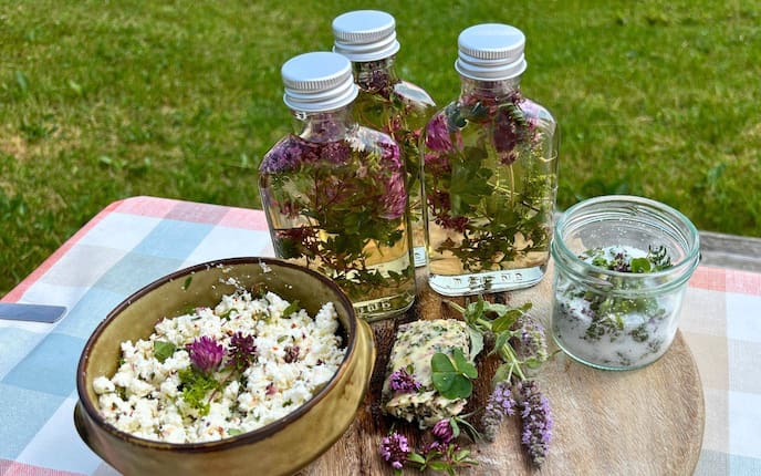 Kräutertopfen, Kräuterbutter, Kräutersalz, Kräuteressig, einfaches Rezept