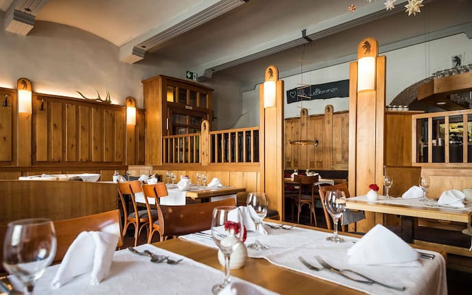 Gemütliche Stube mit hundertjähriger Geschichte: der Bärenwirt. (Bild: Philip Platzer)(Bild: Philip Platzer)