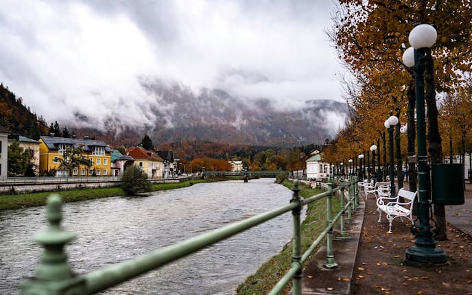Wasser, Fluss, Bad Ischl, Herbst, Nebel, Laub