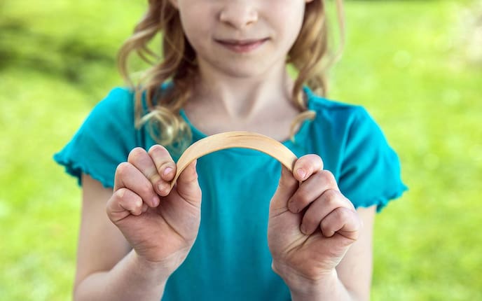 Basteln mit Eisstäbchen (Bild: Michaela Gabler)