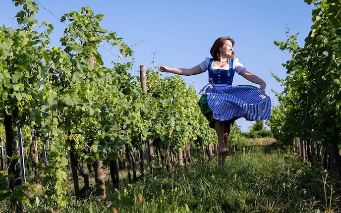 Dirndl im Herbst, Dirndlgwandsonntag, Servus