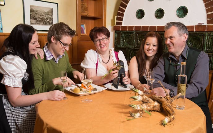 Ausflüge, Wirtshaus, Wirtshausbrennerei Krenn, Gastgeber-Familie, Yspertal, Niederösterreich