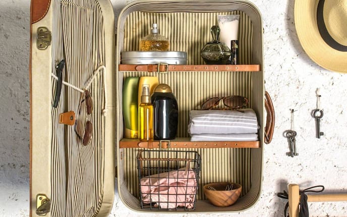 Fundstück, Deko mit alten Koffern, Kofferdekoration, Servierwagen