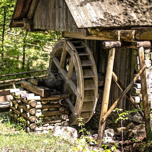 Alte Mühle, Bauernregeln, April, Servus