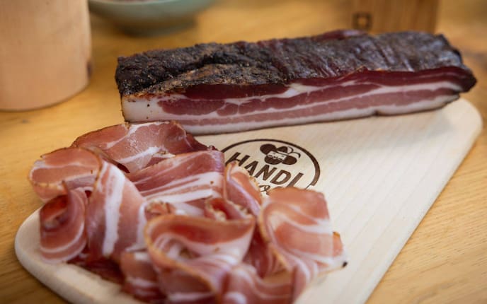 Speckstreifen, Holzbrett, Handl Tyrol