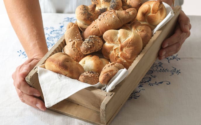 Kleingebäck, Semmeln, Mohnstriezel, Salzstangerl, Rezepte