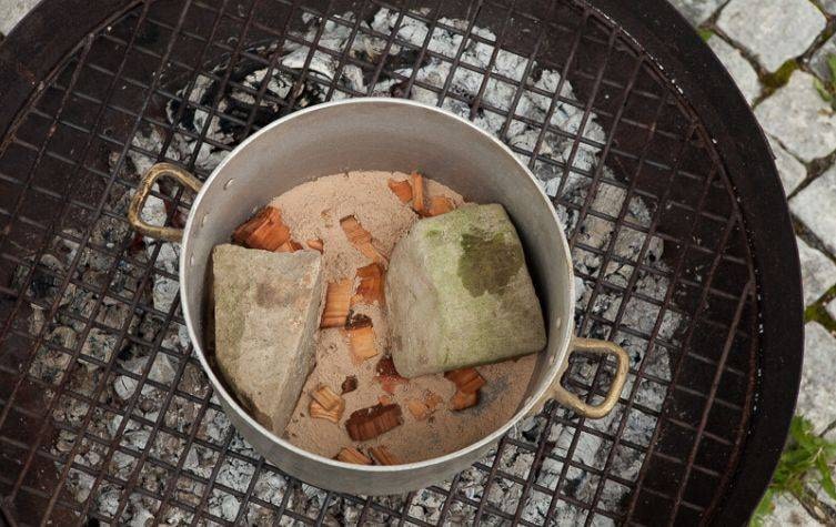 Gute Küche, Kochschule, Räuchern, Topf, Smoked