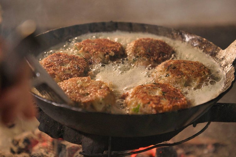 Paula Bründl kocht, Spiessalm. Kaspressknödel