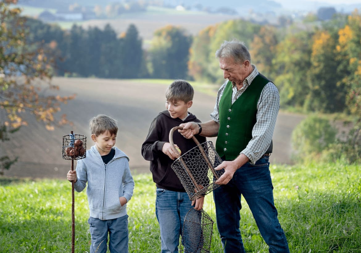 Alois und seine Enkelkinder
