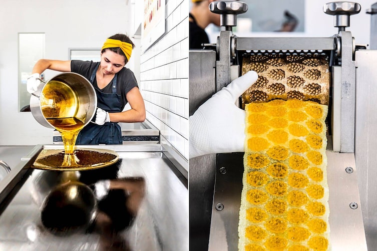 Vorsicht! In der Zuckerlwerkstatt kühlt Marya Milkovic die brennheiße Zuckermasse auf einem Granittisch sanft ab. Erst dann kann der Rohstoff weiterverarbeitet werden.