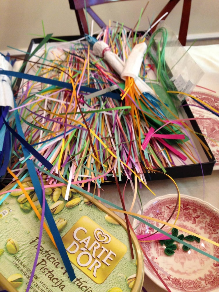 Papierstreifen für die Krüllarbeit (Bild: Katharina Würdinger)