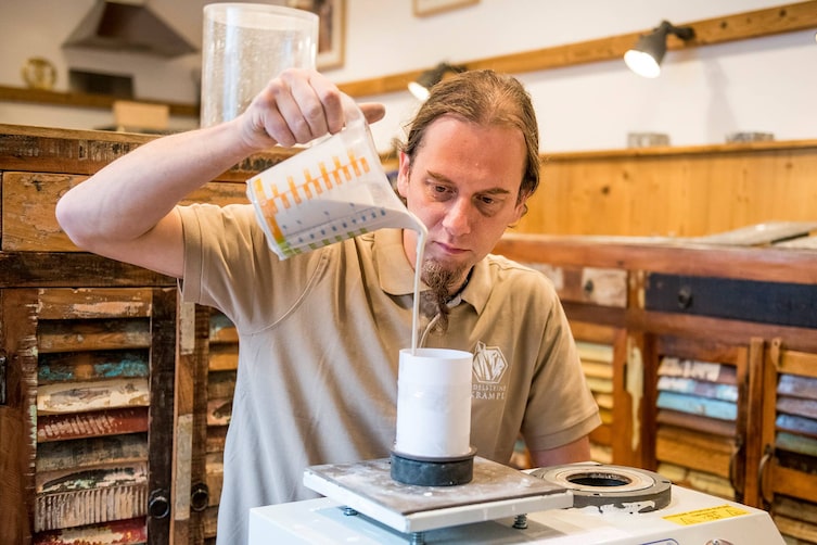Weinrautenschmuck aus der Steiermark (Bild: Lucas Pripfl)