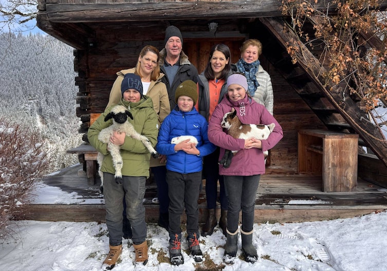 Heimatleuchten, Wo mia san, is oben – In den Tauern, Familie Unterberger beim Taxhof