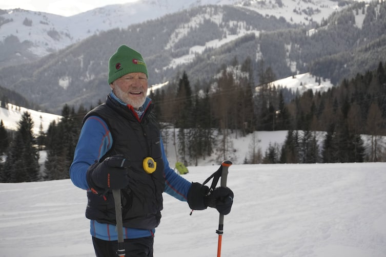 Rudi Geisler auf Schneeschuhen, Servus