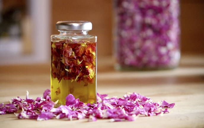 Rosenöl-Auszug