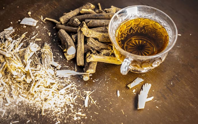 Naturaptheke, Servus, Halsweh, Kräuter, Süßholzwurzel