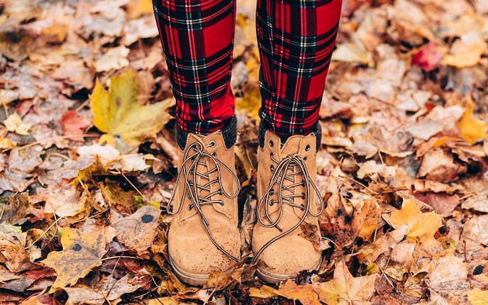 Wanderschuhe, Laub, kalte Füße, Servus