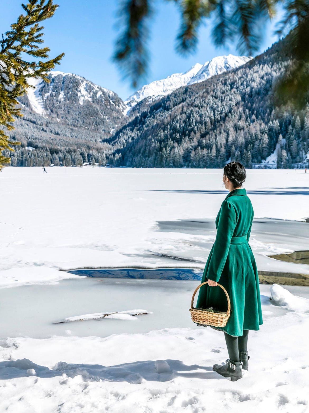 Der Blick über den Antholzer See zum verschneiten Hochgall, dem höchsten Berg im Tal, bleibt stets beeindruckend.