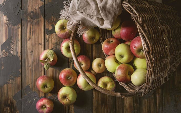 Apfel, Korb mit Äpfeln, Apfel für die Verdauung, Apfel gesund