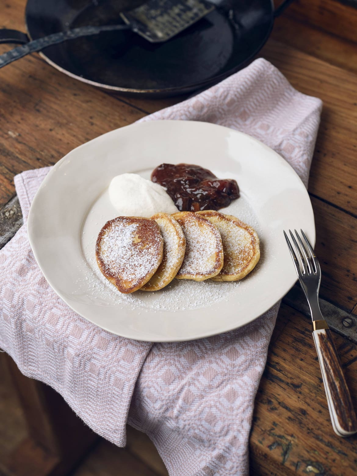 Köstliche Pinzgauer Topfennudeln, Servus.