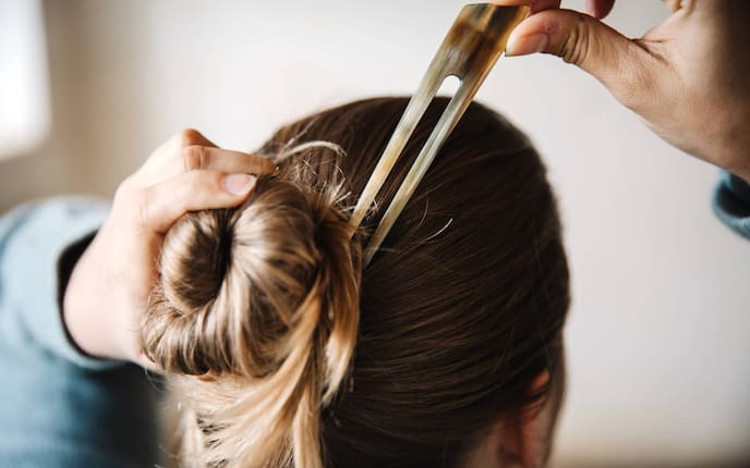 Haarpfeil, Haarspange aus Horn, Servus am Marktplatz