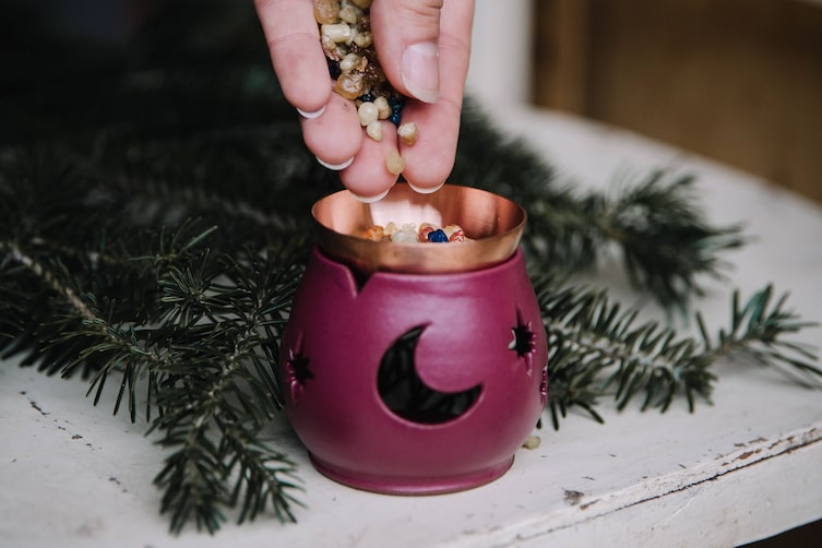 Räucherstövchen aus Ton, Servus am Marktplatz