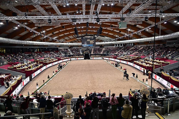 Der Reitplatz in der Salzburg Arena im Messezentrum Salzburg.
