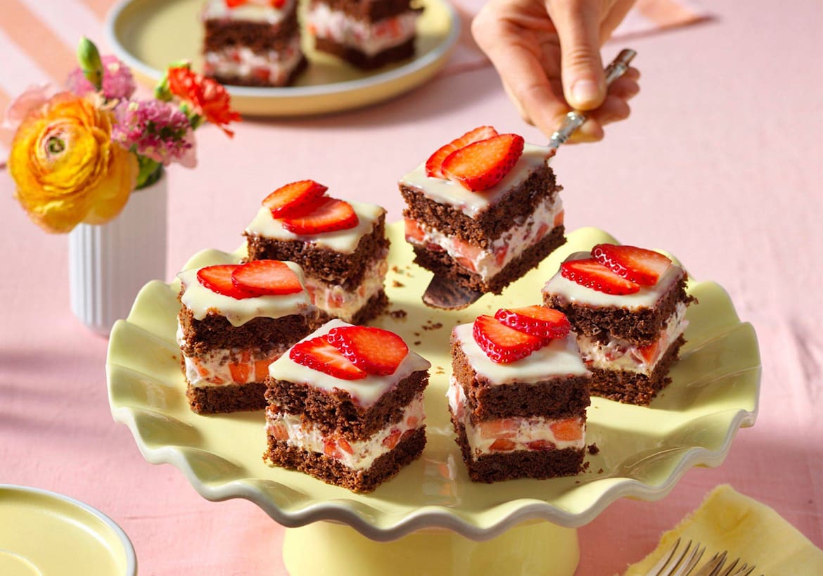 Schokokuchen mit Erdbeeren, Servus