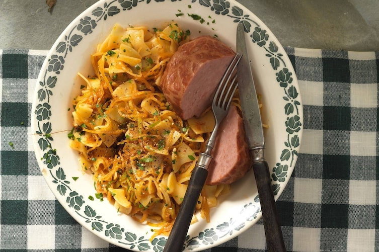Saumeisen, Krautfleckerl, Fleckerl, Nudeln, Fleisch, Hauptspeise, Servus Rezept